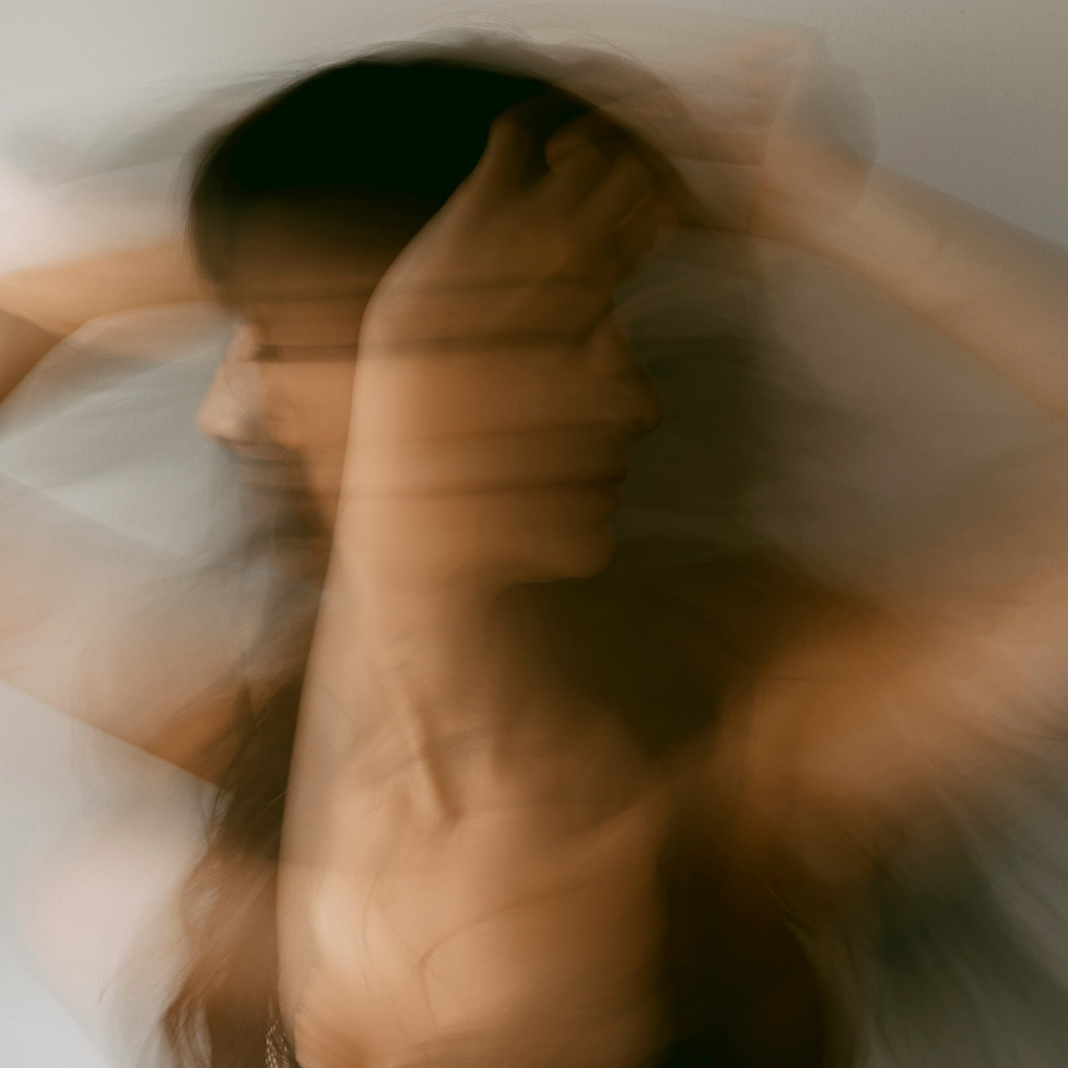 Illustration representing The Quieter Mind and perimenopause brain fog recalibration for midlife women.