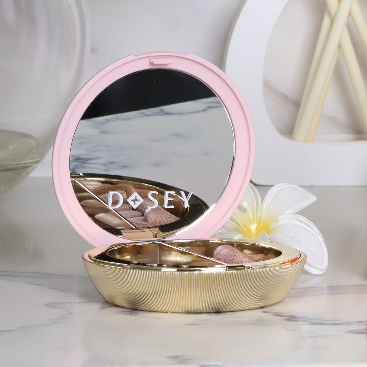 Dosey Dosey Pill Compact Case – Daily Wellness | Hey Sister!